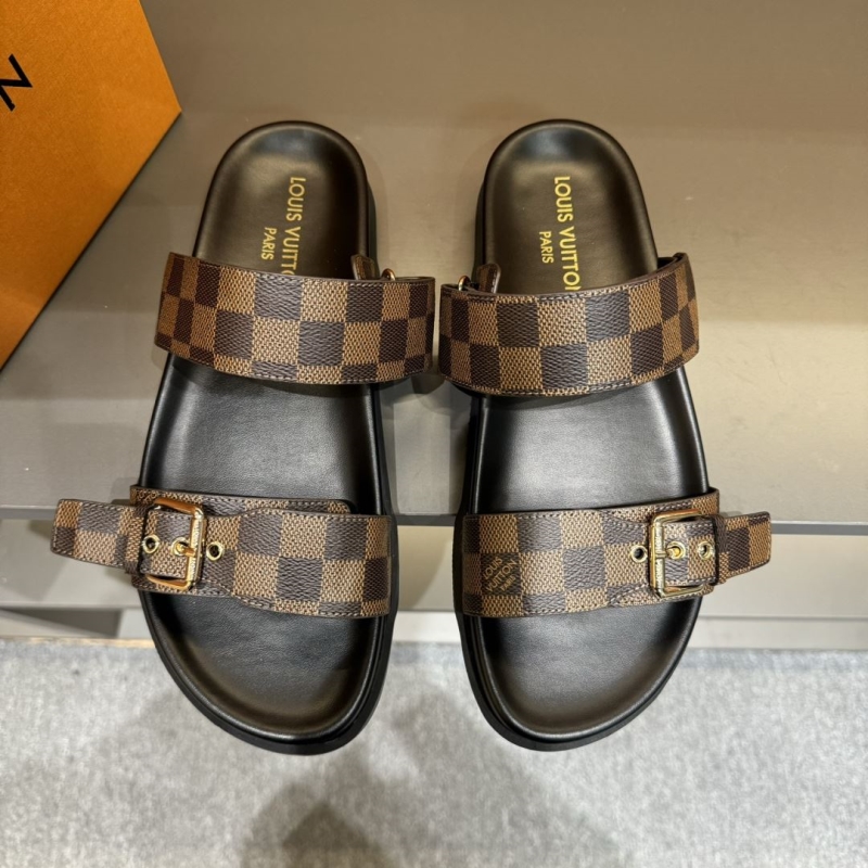 ch**an D*or slippers